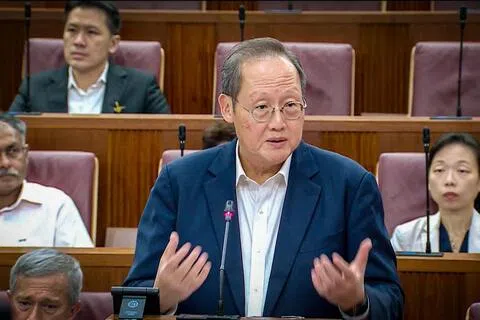 陈诗龙星期四（9月10日）在国会参与政治薪金检讨部长声明辩论时说，从政所付出的代价，不只是收入减少，也包括时间、家庭、隐私和未来机会。（GOV.SG）