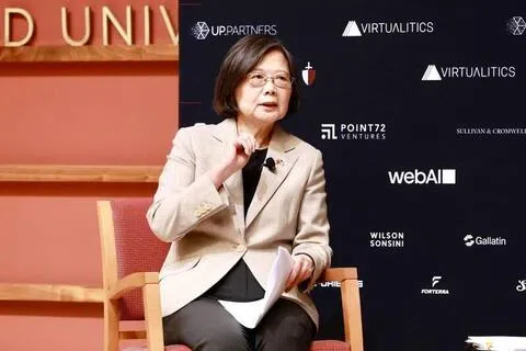 台湾前总统蔡英文2024年卸任后首次访美。她于当地时间星期三（10月7日）出席斯坦福大学“Stanford DEFCON 2026科技与国家安全研讨会”，以“共同构建安全：台湾在全球稳定中的角色”为题发表演讲。（自由时报）