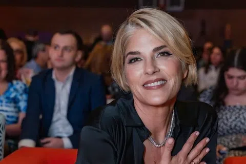 54岁的Selma Blair（莎玛布莱儿）于2018年公开自己患有多发性硬化症（Multiple Sclerosis）。（取自艺人IG）