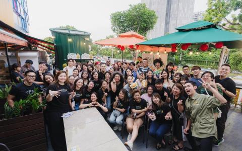 本地品牌“亚宫御榴”（AGONG Durian）在市场上推出以区块链技术追踪榴梿来源的服务，希望通过数码记录为消费者解决买榴梿时货不对办或挂羊头卖狗肉的信任痛点。（亚宫御榴提供）