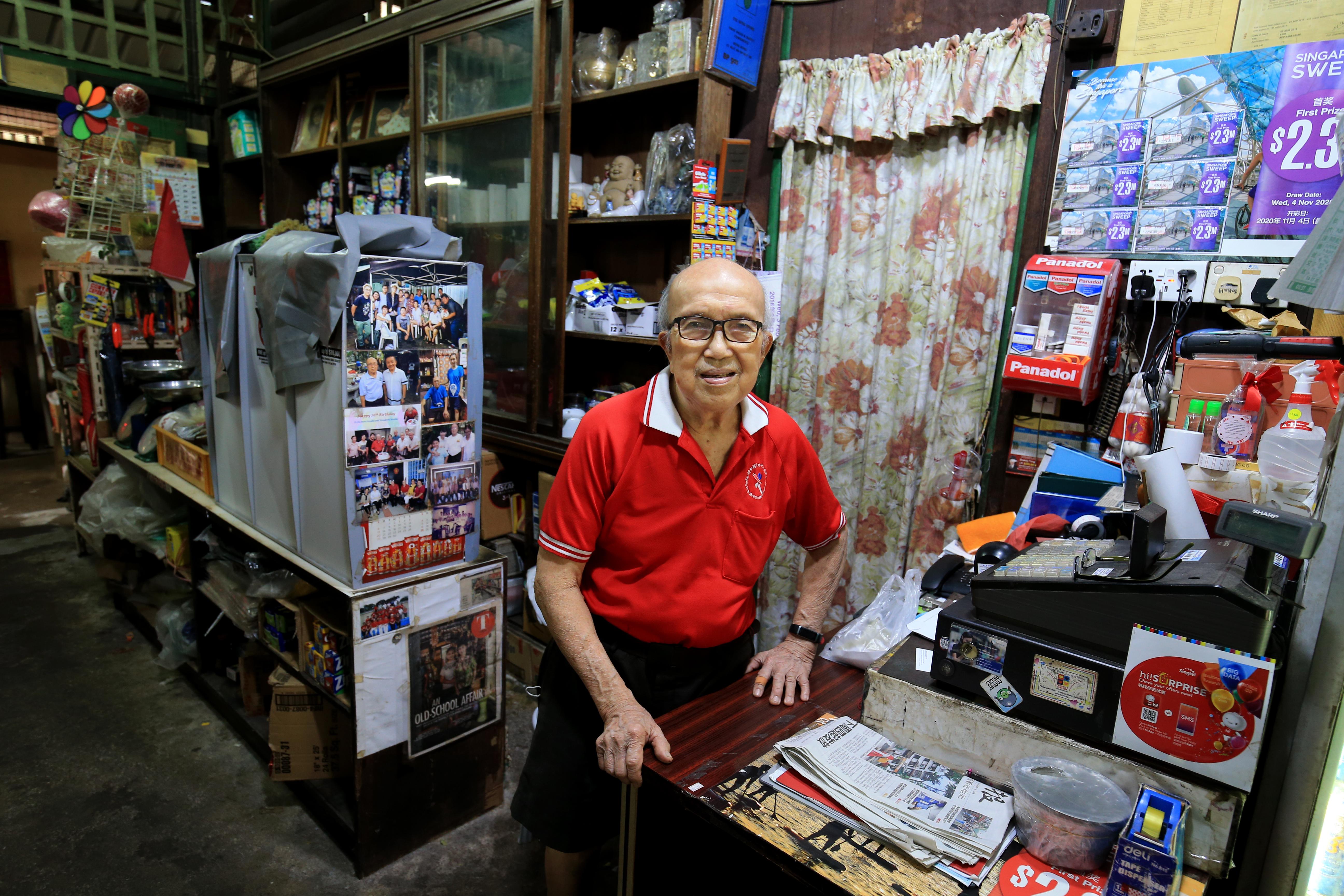守护商店70年，致成商店老板翁柳兴星期二（8月4日）傍晚离世。（郑一鸣摄）
